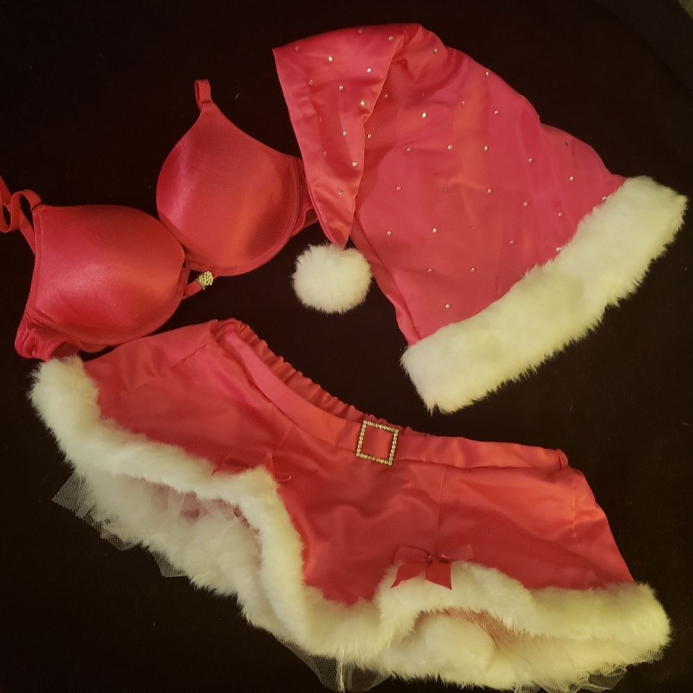 Victoria's Secret Santa outfit